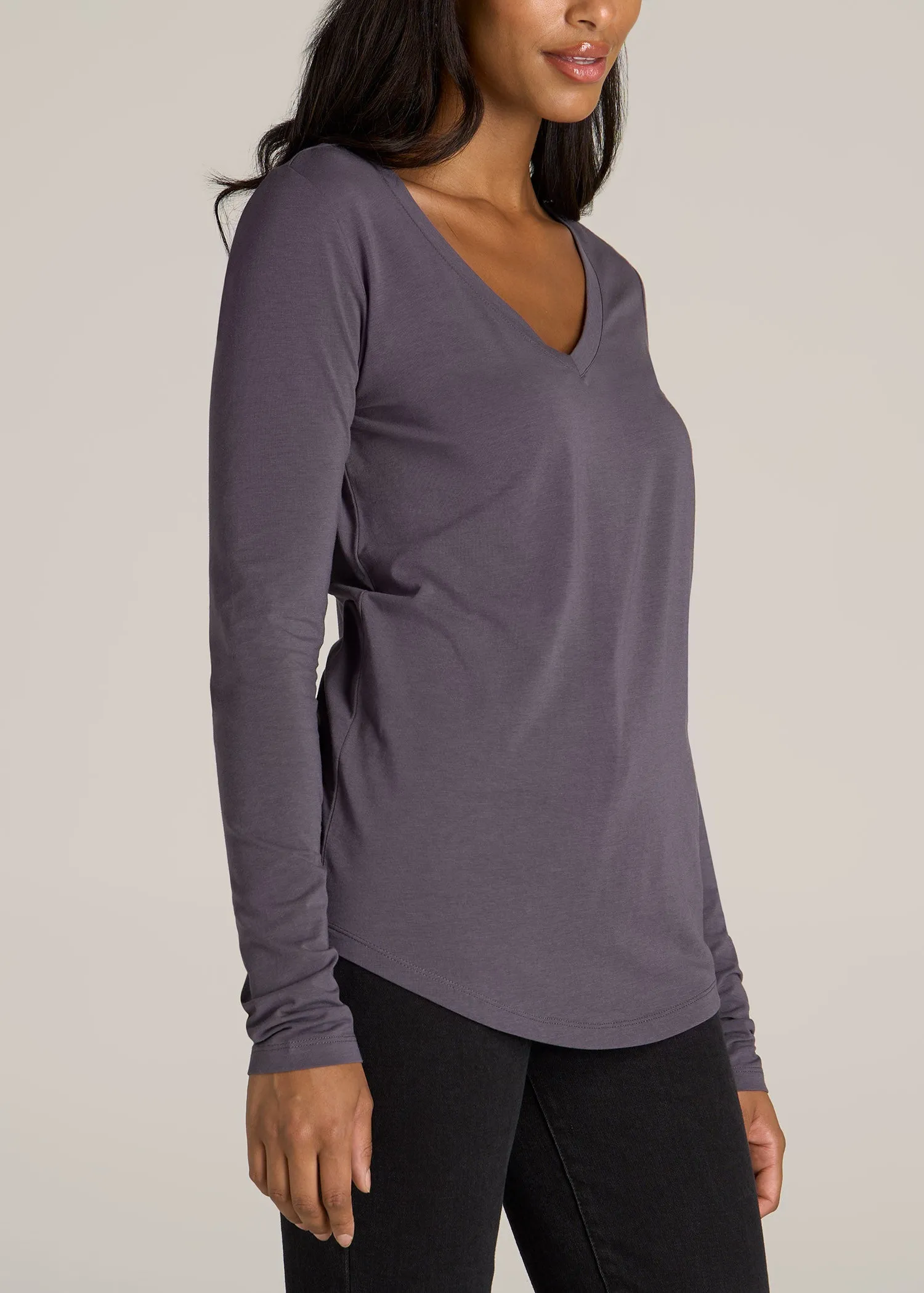 Long Sleeve Scoop V-Neck Tee Shirt for Tall Women in Charcoal