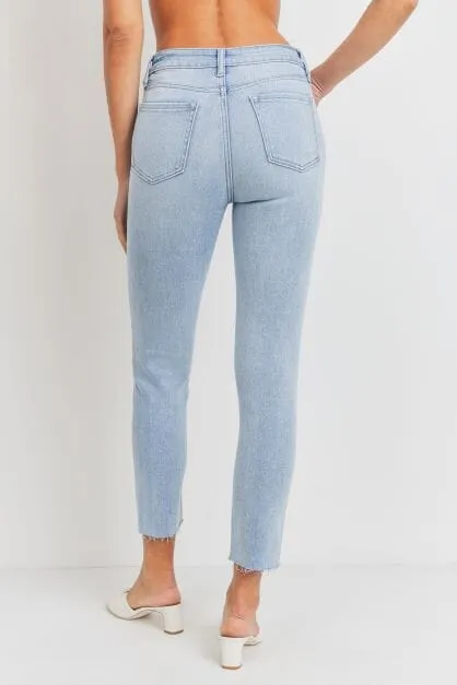 SKINNY JEANS WITH SCISSOR CUT